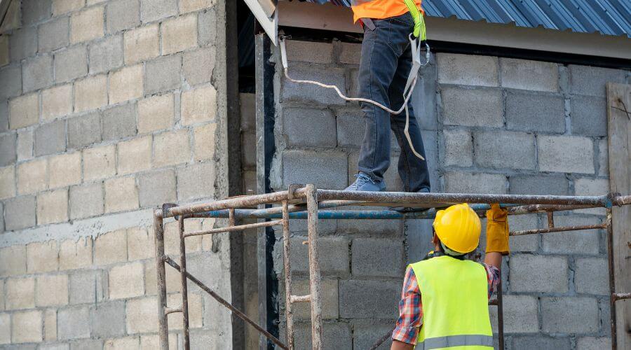 Expert Emergency Roof Repairs services in Wheaton, MO